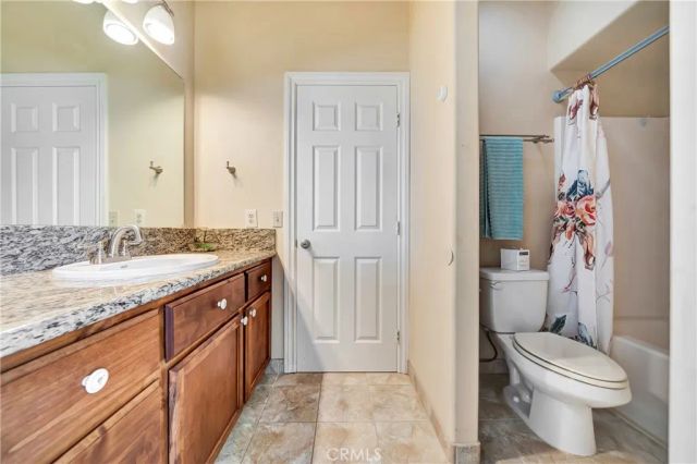 16092 Knoll Drive, California City, CA 93505