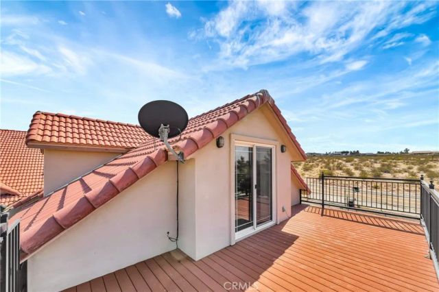 16092 Knoll Drive, California City, CA 93505