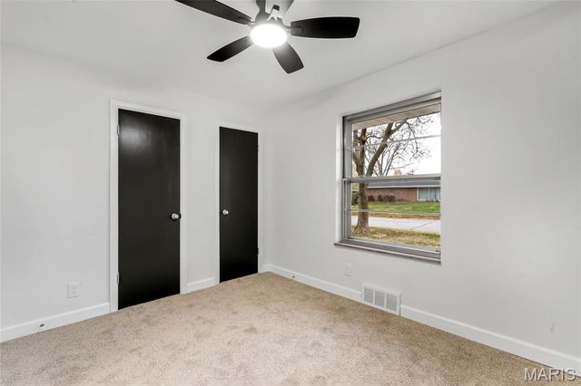 11 Hazelwood Lane, Hazelwood, MO 63042