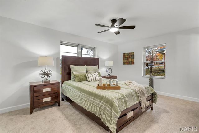 11 Hazelwood Lane, Hazelwood, MO 63042