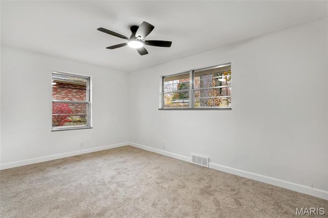 11 Hazelwood Lane, Hazelwood, MO 63042