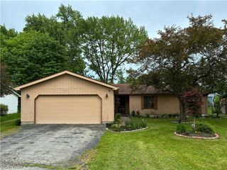 835 Cynthia Court, Niles, OH 44446