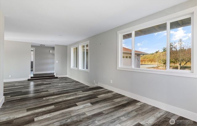 2312 Fairway Lane, Oak Harbor, WA 98277