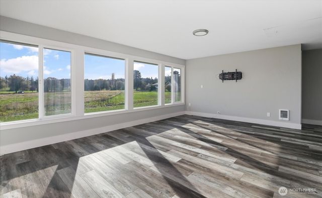 2312 Fairway Lane, Oak Harbor, WA 98277