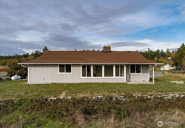 2312 Fairway Lane, Oak Harbor, WA 98277