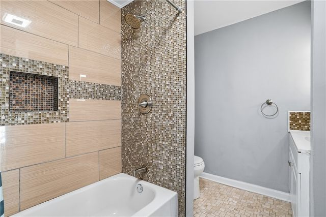 1022 2nd Ave, Coraopolis, PA 15108