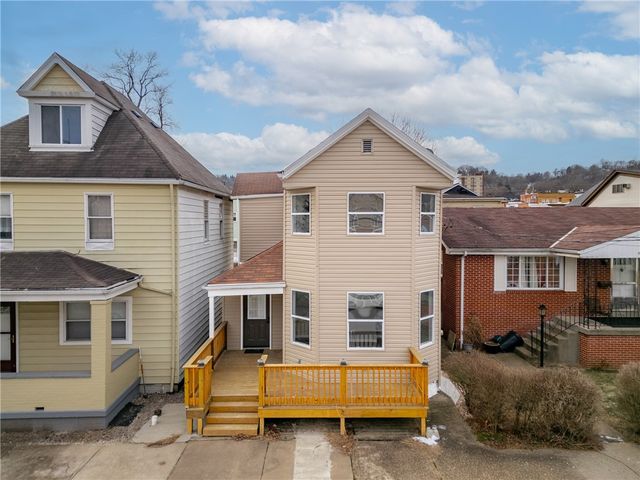1022 2nd Ave, Coraopolis, PA 15108
