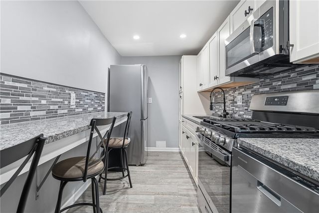 1022 2nd Ave, Coraopolis, PA 15108