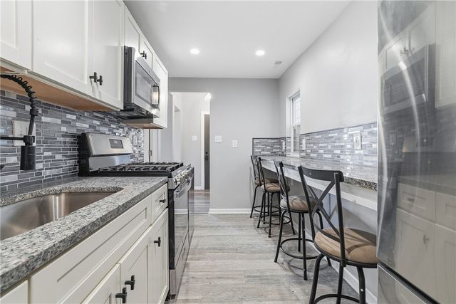 1022 2nd Ave, Coraopolis, PA 15108