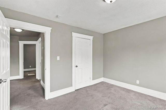 7465 Hanover Street, Detroit, MI 48206