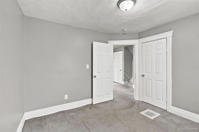 7465 Hanover Street, Detroit, MI 48206
