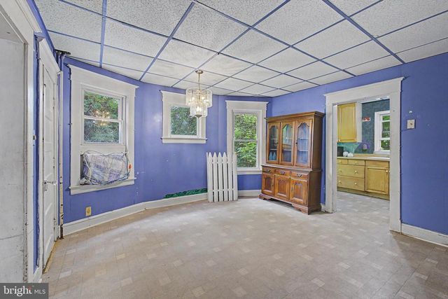 93 LOCUST AVE, Hamilton, NJ 08610