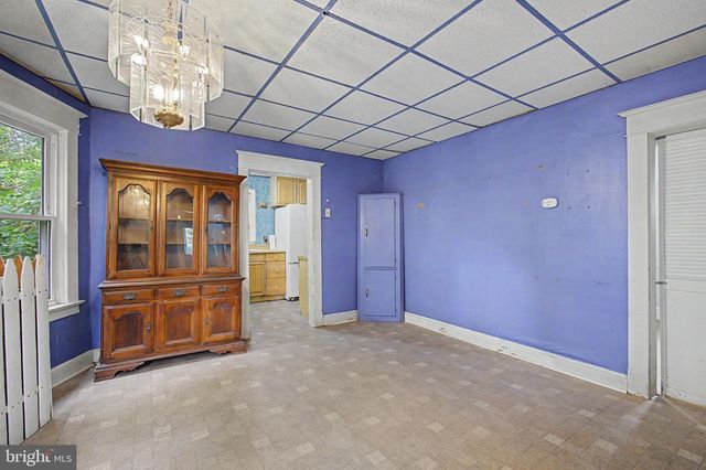 93 LOCUST AVE, Hamilton, NJ 08610