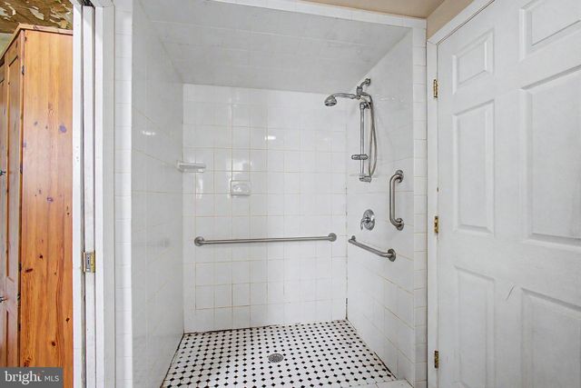 93 LOCUST AVE, Hamilton, NJ 08610