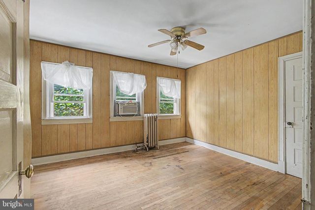 93 LOCUST AVE, Hamilton, NJ 08610
