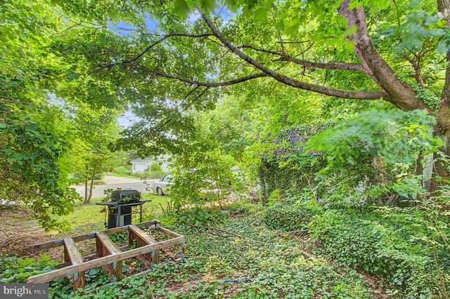 93 LOCUST AVE, Hamilton, NJ 08610