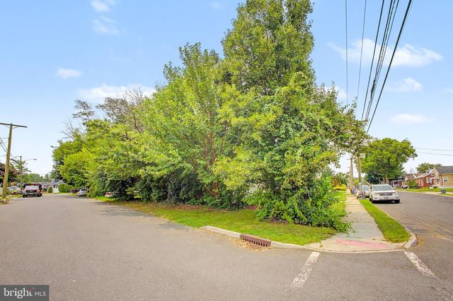 93 LOCUST AVE, Hamilton, NJ 08610