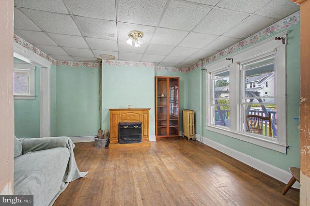 93 LOCUST AVE, Hamilton, NJ 08610