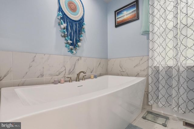9468 VOLLMERHAUSEN DR, Columbia, MD 21046