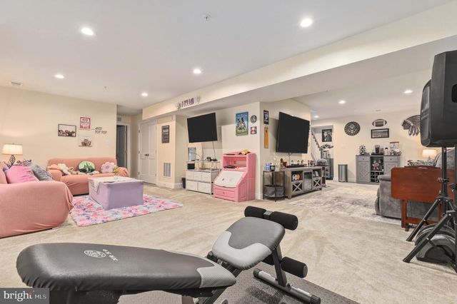 9468 VOLLMERHAUSEN DR, Columbia, MD 21046
