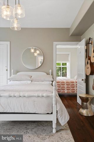 36 E CHESTNUT HILL AVE, Philadelphia, PA 19118