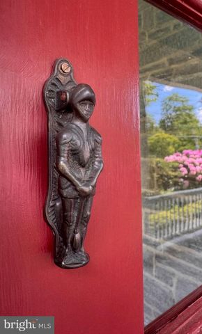 36 E CHESTNUT HILL AVE, Philadelphia, PA 19118