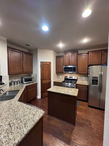 2607 Eagle Drive, Grapevine, TX 76051