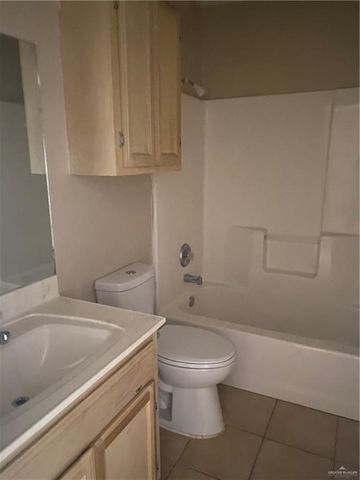 2618 Presidio Drive 3, Edinburg, TX 78539