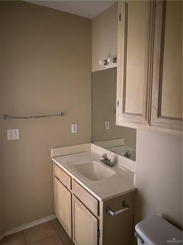 2618 Presidio Drive 3, Edinburg, TX 78539