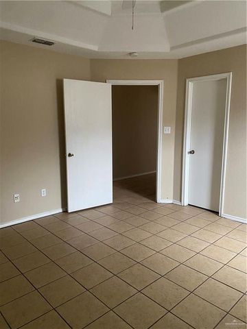 2618 Presidio Drive 3, Edinburg, TX 78539