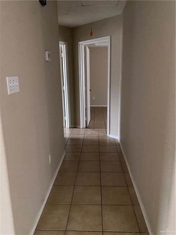 2618 Presidio Drive 3, Edinburg, TX 78539