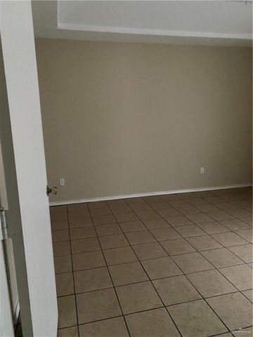 2618 Presidio Drive 3, Edinburg, TX 78539