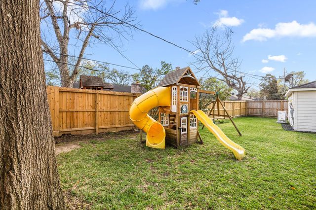 14527 Chadbourne Drive, Houston, TX 77079