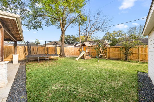14527 Chadbourne Drive, Houston, TX 77079
