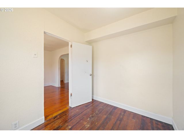 608 16TH Ave, Longview, WA 98632