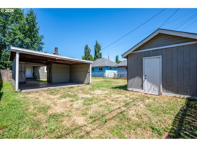 608 16TH Ave, Longview, WA 98632