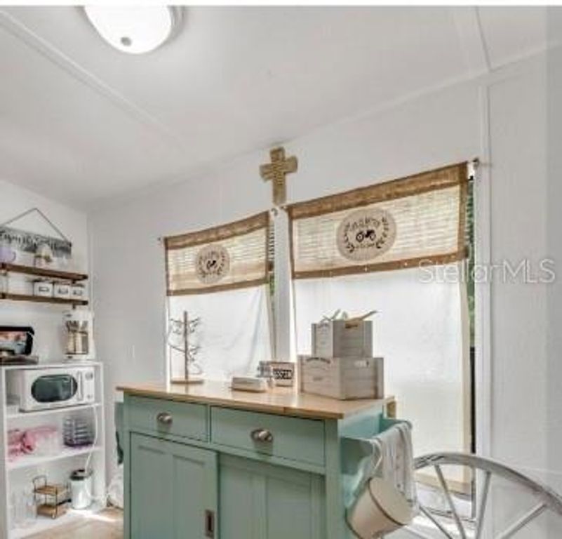 Image 7 of property listing at 1108 AVENUE I, Ormond Beach, FL 32174