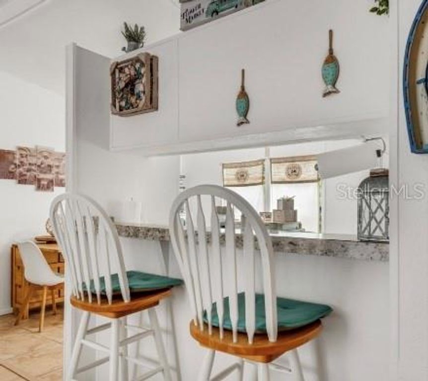 Image 8 of property listing at 1108 AVENUE I, Ormond Beach, FL 32174