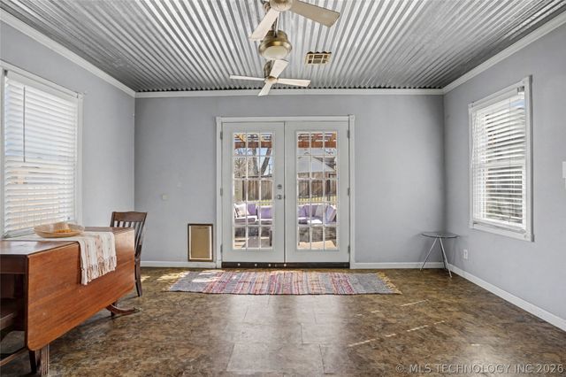 803 S Jamestown Avenue, Tulsa, OK 74112