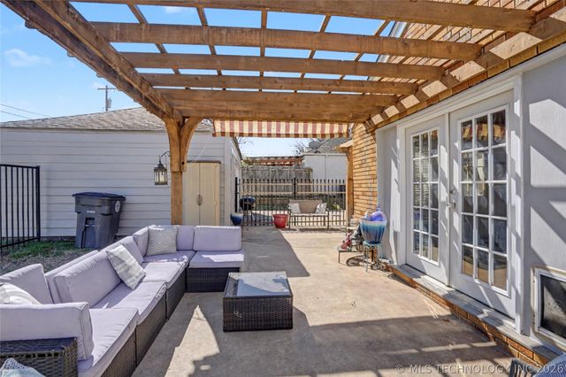 803 S Jamestown Avenue, Tulsa, OK 74112