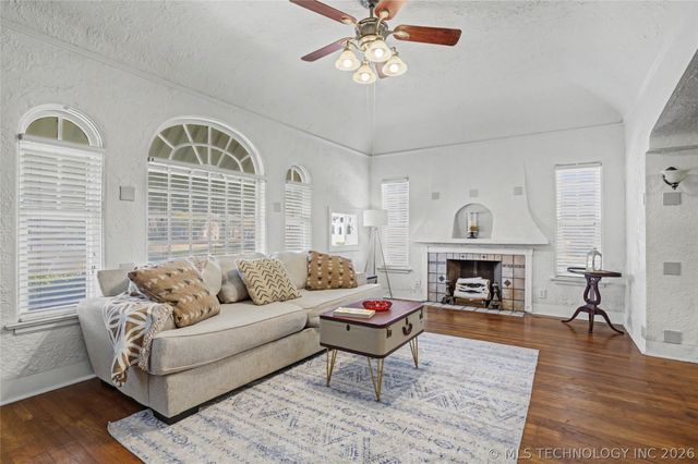 803 S Jamestown Avenue, Tulsa, OK 74112