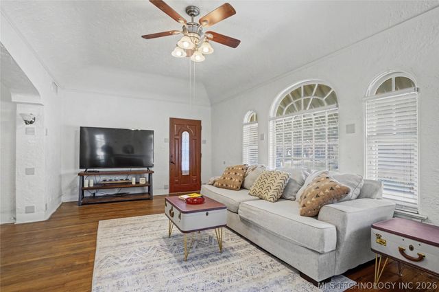 803 S Jamestown Avenue, Tulsa, OK 74112