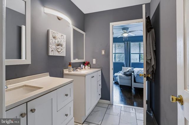 714 E ELM AVE, Lindenwold, NJ 08021