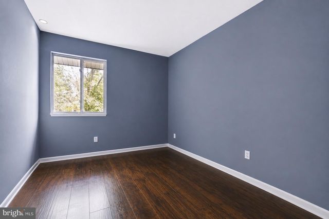 714 E ELM AVE, Lindenwold, NJ 08021