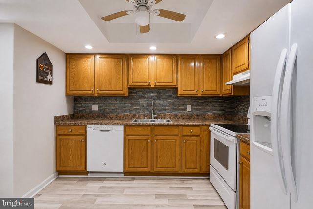 714 E ELM AVE, Lindenwold, NJ 08021