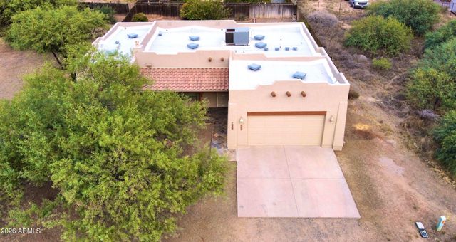 5655 N Laura Lane, Rimrock, AZ 86335