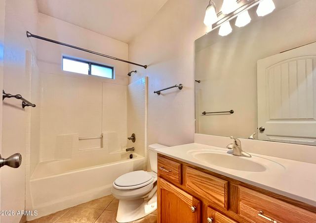 5655 N Laura Lane, Rimrock, AZ 86335