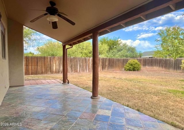 5655 N Laura Lane, Rimrock, AZ 86335