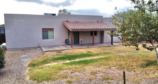 5655 N Laura Lane, Rimrock, AZ 86335