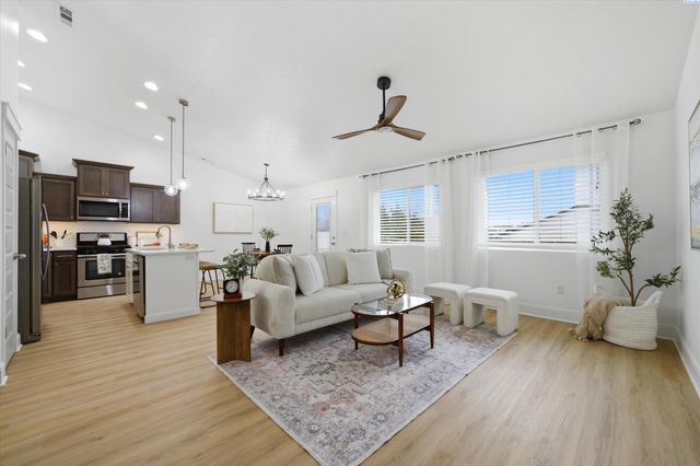 4908 Antioch Dr, Pasco, WA 99301